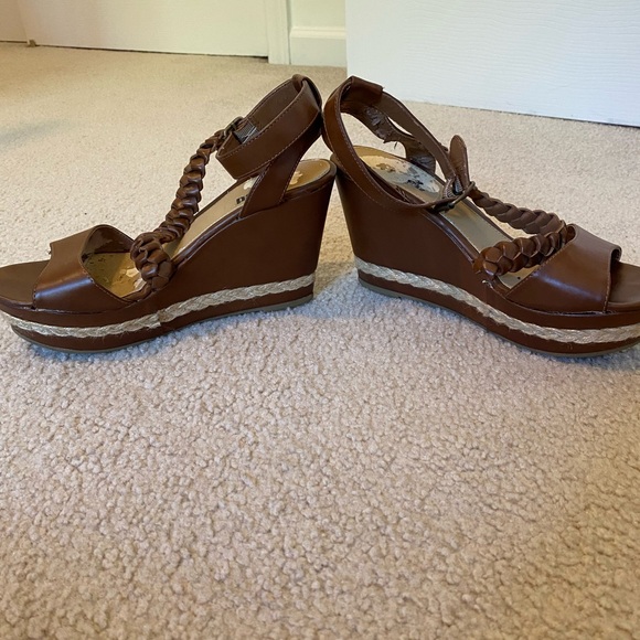Brown wedges - Picture 3 of 7